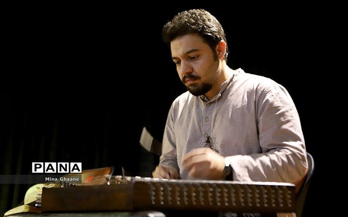 فردین فیروزکوهی: نگاه عمدۀ مخاطبان به هنر «بوتیکی» شده است