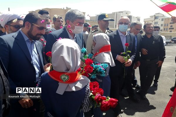 افتتاح مدرسه خیرساز فاطمه زهرا (س)  و بازدید از دو پروژه پزشکی و تحصیلی در شهرستان کازرون