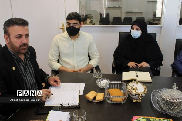 نشست تخصصی نمایندگان مدارس راهیان کوثر بوشهر