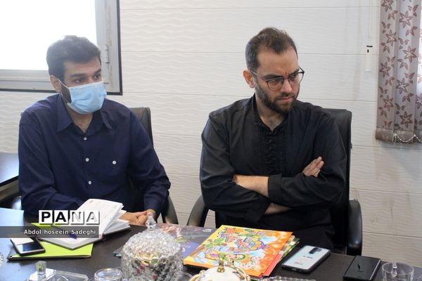 نشست تخصصی نمایندگان مدارس راهیان کوثر بوشهر