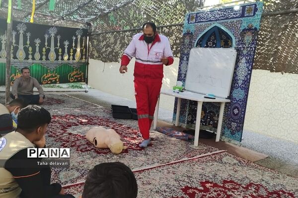 دوره آموزش امداد و نجات و هلال احمر در اردوی قطبی اردوگاه دماوند