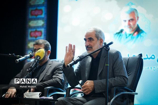 همایش «مداحان تعلیم و تربیت» در حرم مطهر امام خمینی(ره)