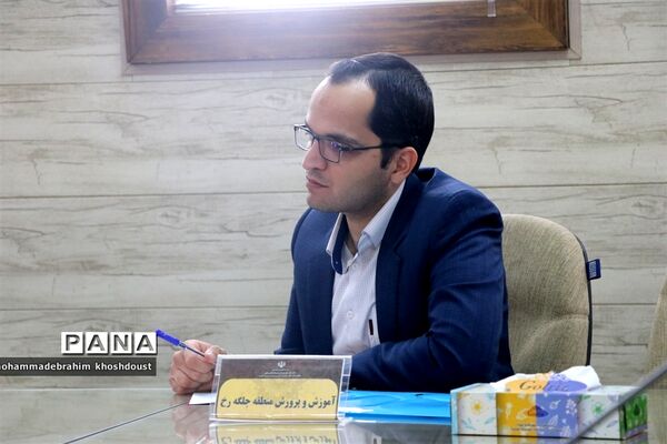 جلسه هم‌اندیشی روابط عمومی‌های قطب شهید برونسی به‌مناسبت هفته دولت