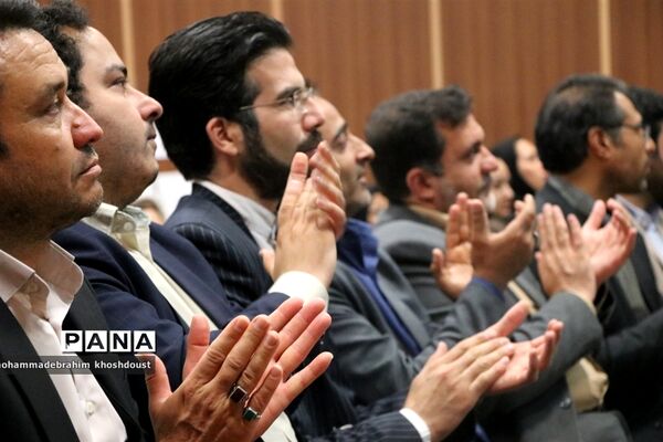 جلسه هم‌اندیشی روابط عمومی‌های قطب شهید برونسی به‌مناسبت هفته دولت