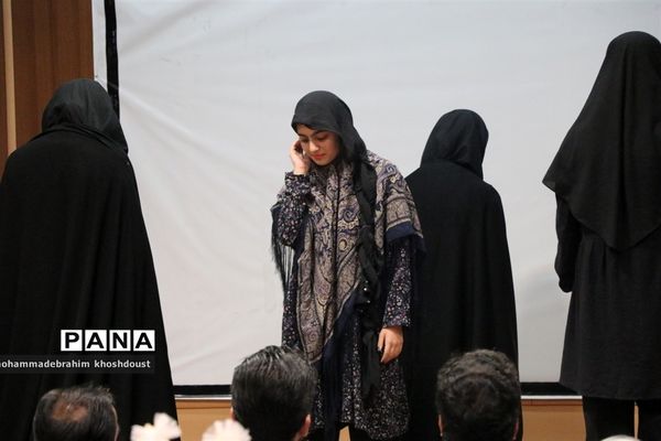 جلسه هم‌اندیشی روابط عمومی‌های قطب شهید برونسی به‌مناسبت هفته دولت