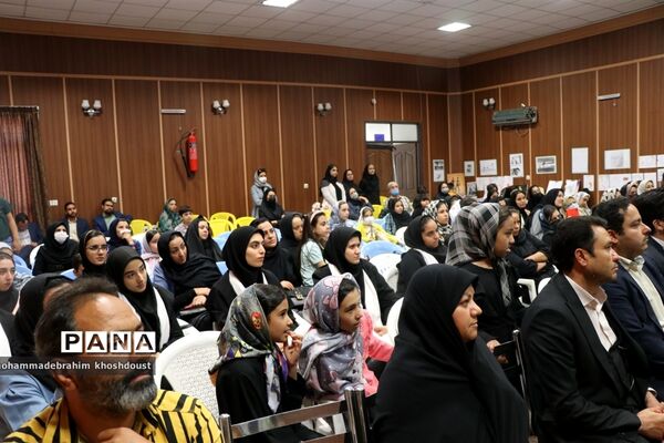جلسه هم‌اندیشی روابط عمومی‌های قطب شهید برونسی به‌مناسبت هفته دولت