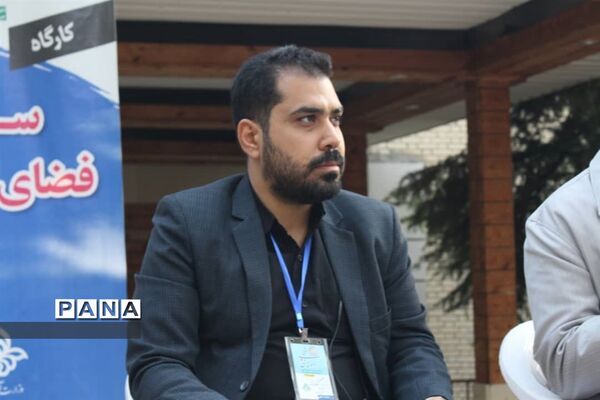 نشست صمیمی قائم مقام معاون وزیر در سازمان دانش‌آموزی با عوامل و سرپرستان اردوی قطبی دماوند