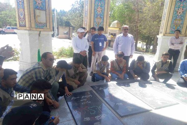 دانش‌آموزان اعضای سازمان دانش‌آموزی آذربایجان شرقی در اردوی قطبی