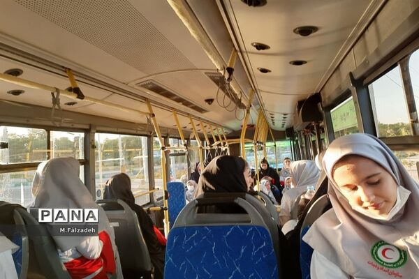 بدرقه جلو داران هلال احمر برای اربعین