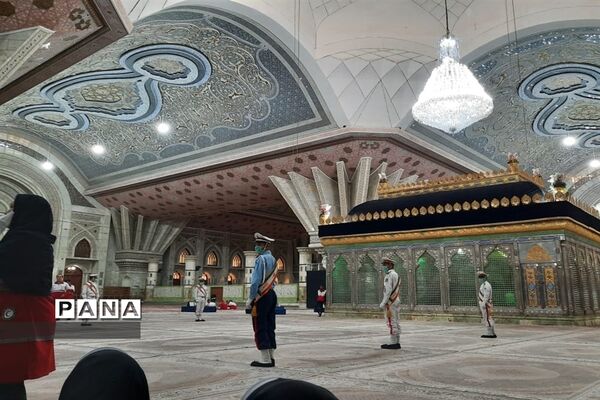 بدرقه جلو داران هلال احمر برای اربعین