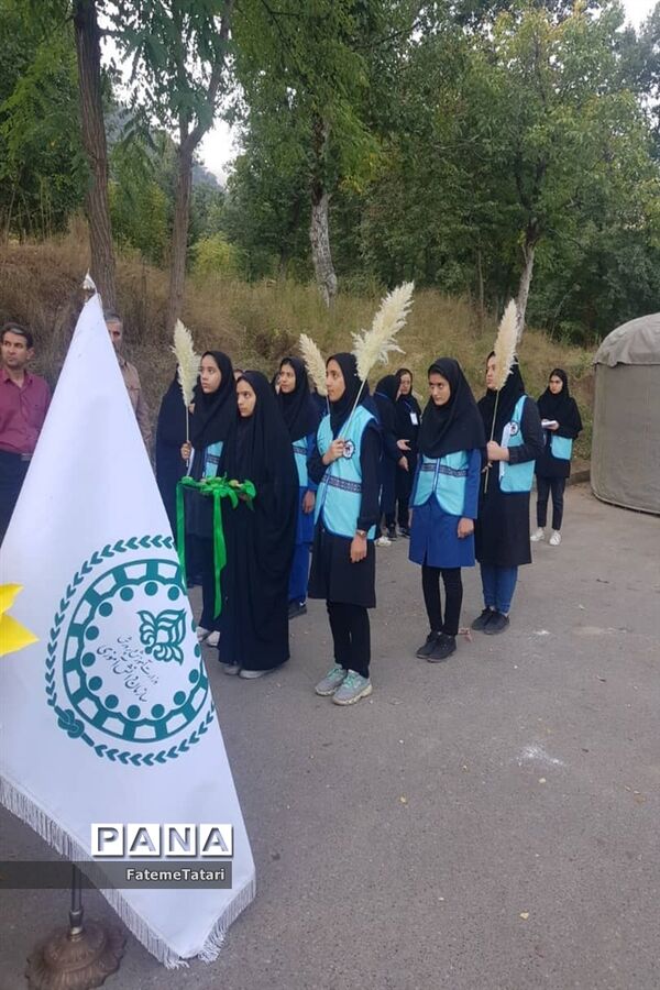 برگزاری اردوی قطبی دانش‌آموزان دختر در اردوگاه خان ببین