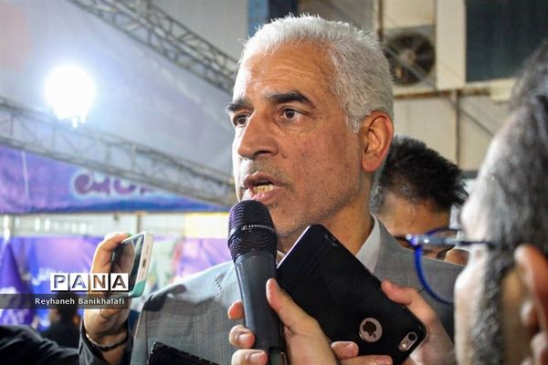 آیین افتتاح نمایشگاه هفته دولت در اهواز