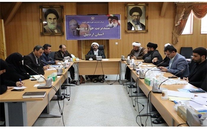 یکی از اهداف انقلاب اسلامی تربیت نسلی مومن، متعهد، فکور و انقلابی است