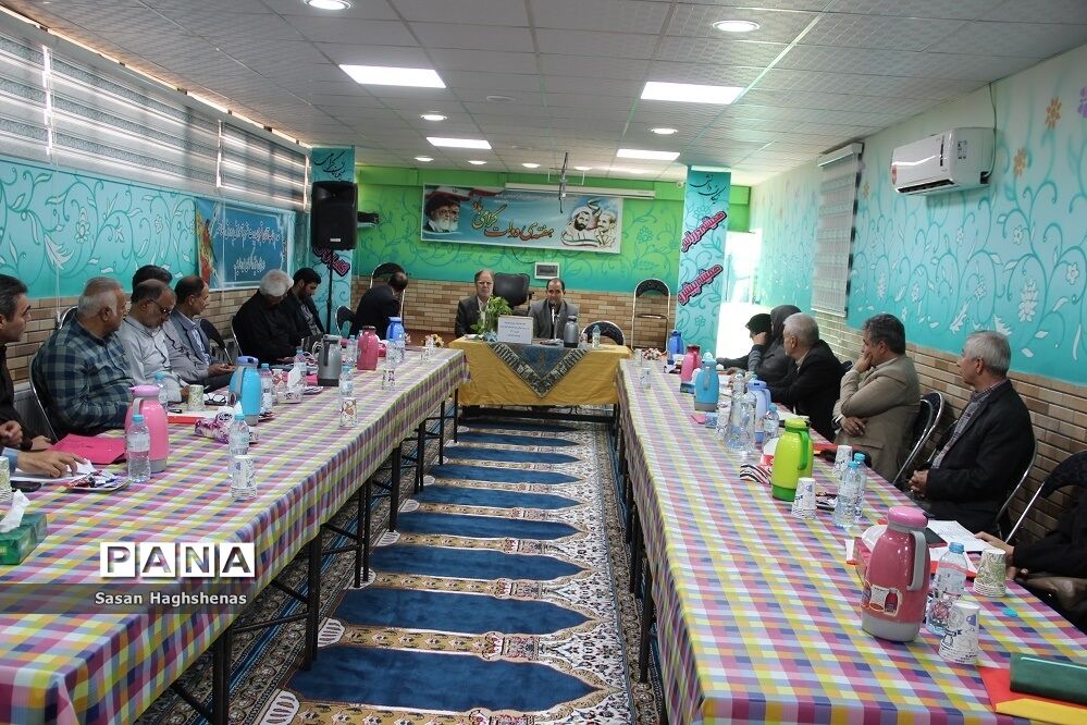 جلسه نمایندگان شورای موسسان مدارس غیردولتی شهرستان‌های استان تهران