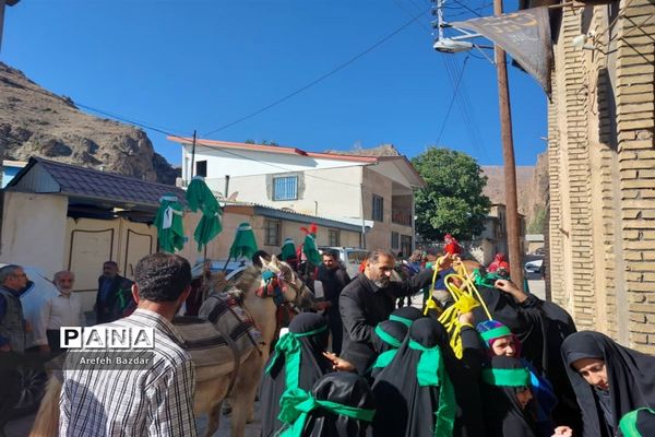 حرکت نمادین ورود اسرای مظلوم کربلا به شهر شام