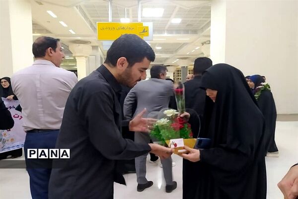 مراسم تجلیل از دانش‌آموزان ممتاز و برتر مسابقات کشوری قرآن، عترت و نماز در اندیمشک