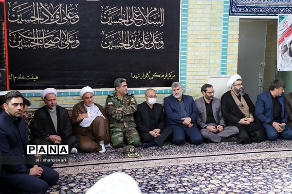 آیین غبارروبی و عطرافشانی مزار شهدا به‌مناسبت هفته دولت