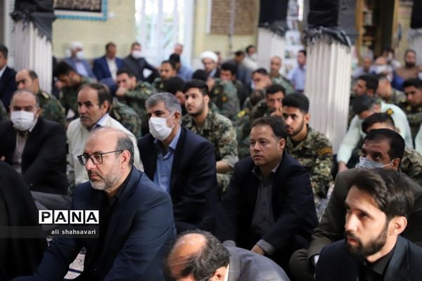 آیین غبارروبی و عطرافشانی مزار شهدا به‌مناسبت هفته دولت