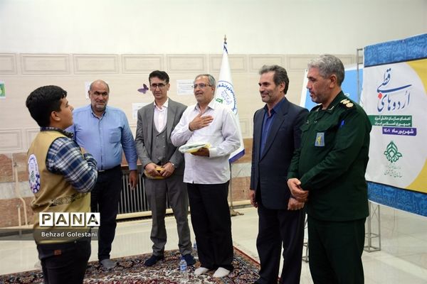 نشست جهاد تبیین اعضای سازمان دانش‌آموزی در اردوی قطب 5  آذربایجان غربی