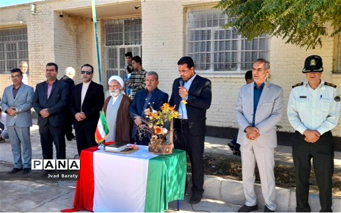 مدارس برای دانش‌آموزان باید قرارگاه باشد