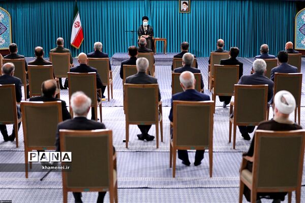 دیدار رئیس‌جمهوری و اعضاء هیئت دولت با رهبر معظم انقلاب اسلامی