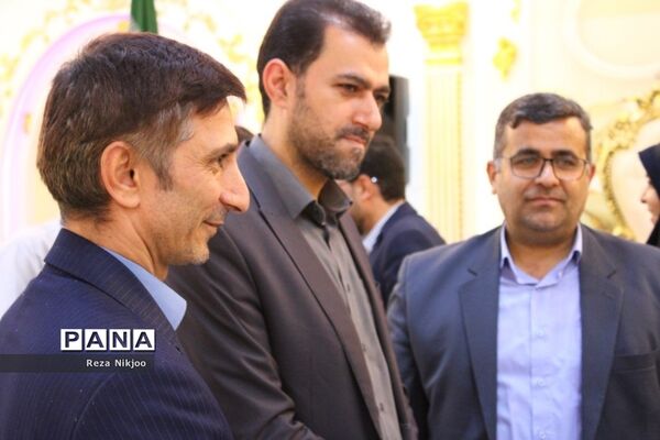 گردهمایی صمیمانه با رتبه‌های برتر کنکور