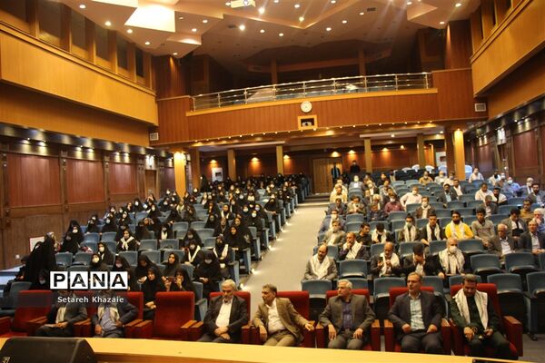 مراسم بزرگداشت هفته دولت به‌میزبانی آموزش و پرورش ناحیه 6 مشهد