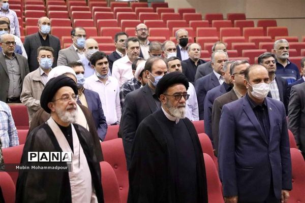 مراسم گرامیداشت یاد و خاطره شهیدان رجایی و باهنر در تبریز