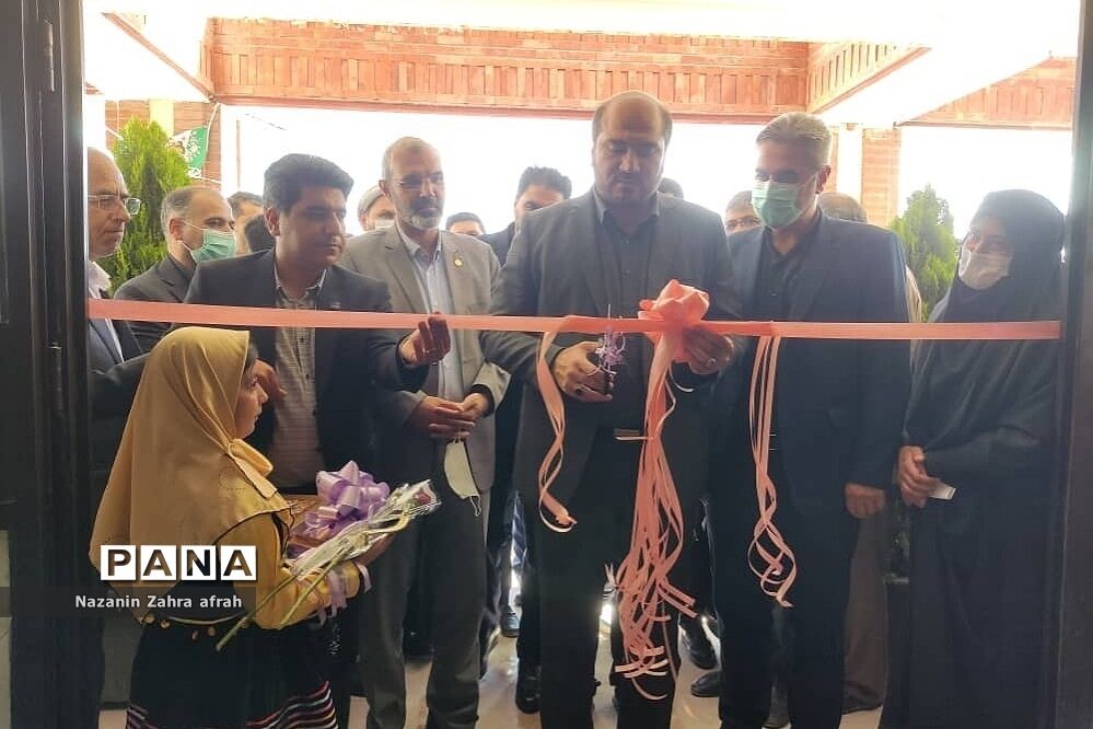 افتتاح مدرسه خیرساز مهرآفرین روستای مهرآباد رودهن در هفته دولت