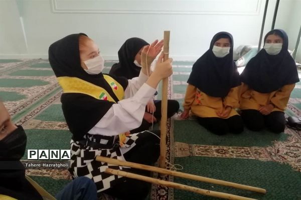 آموزش مهارت تشکیلاتی چوب و گره در دبیرستان عصمت صفادشت ملارد