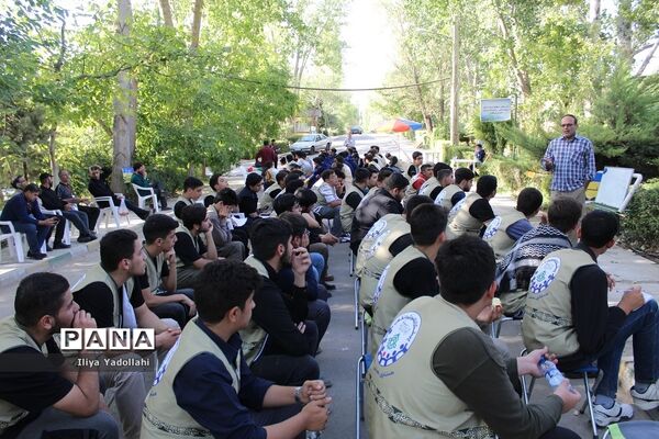 حضور دانش‌آموزان  شهر تهران در اردوی قطب 1 سازمان دانش آموزی
