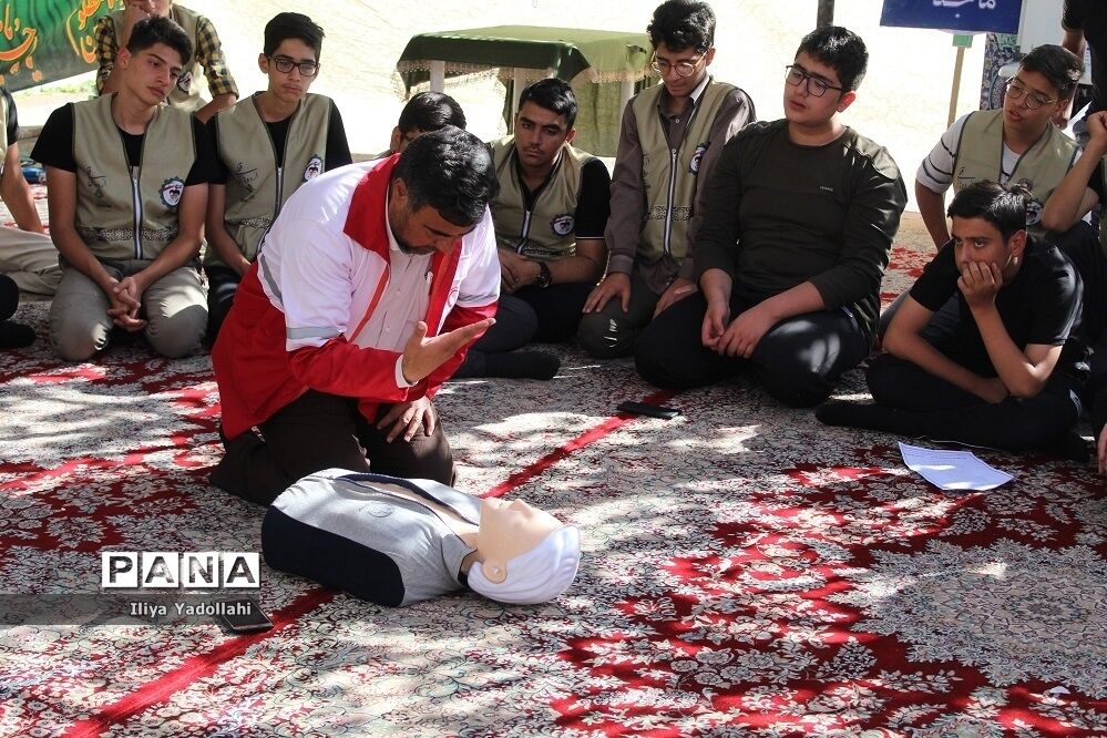 حضور دانش‌آموزان  شهر تهران در اردوی قطب 1 سازمان دانش آموزی