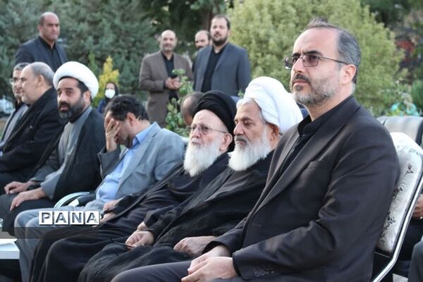 آیین تجلیل از پیرغلامان و خادمان حسینی زنجان