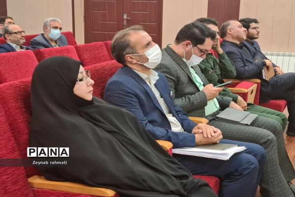 برگزاری جلسه پروژه مهر با حضور مدیران مدارس منطقه ۱۳