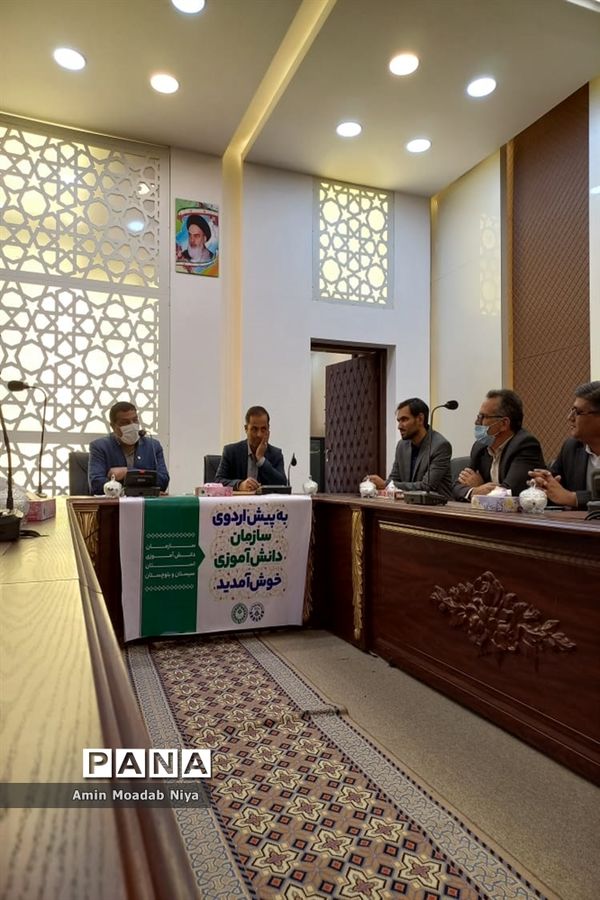 اعزام دانش‌آموزان دختر سیستان و بلوچستان به اردوی قطبی تهران