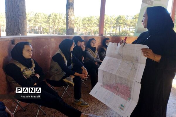 کلاس‌های مهارتی تربیتی اردوی قطبی دختران