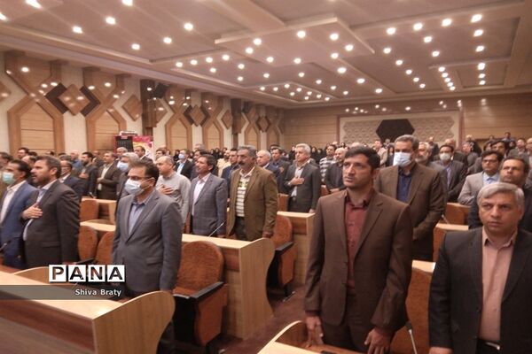 نشست مشترک مدیران مدارس با فرماندار و اعضای شورای اداری کاشمر