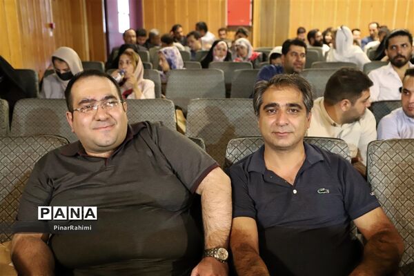 مراسم بزرگداشت مقام خبرنگار