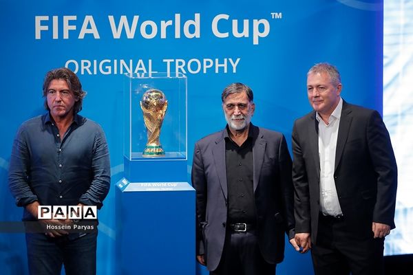 رونمایی از کاپ جام جهانی ۲۰۲۲ در برج میلاد تهران