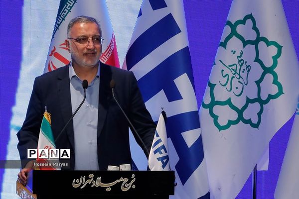 رونمایی از کاپ جام جهانی ۲۰۲۲ در برج میلاد تهران