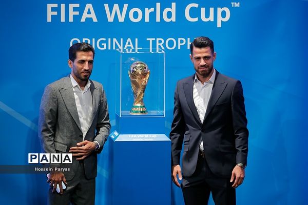 رونمایی از کاپ جام جهانی ۲۰۲۲ در برج میلاد تهران