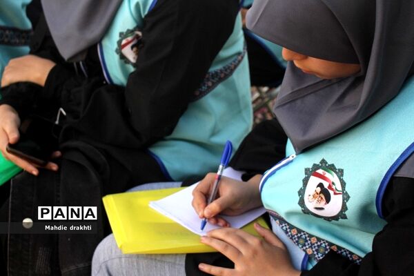 برگزاری کارگاه‌های آموزشی در اردوی قطبی دختران اردوگاه دماوند