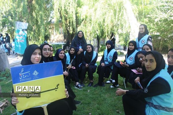 برگزاری کارگاه‌های آموزشی در اردوی قطبی دختران اردوگاه دماوند