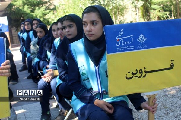 برگزاری کارگاه‌های آموزشی در اردوی قطبی دختران اردوگاه دماوند