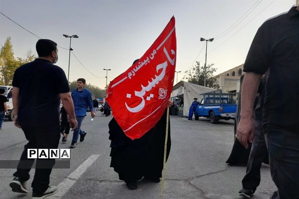 بدرقه خدام و طلائیه داران اربعین حسینی