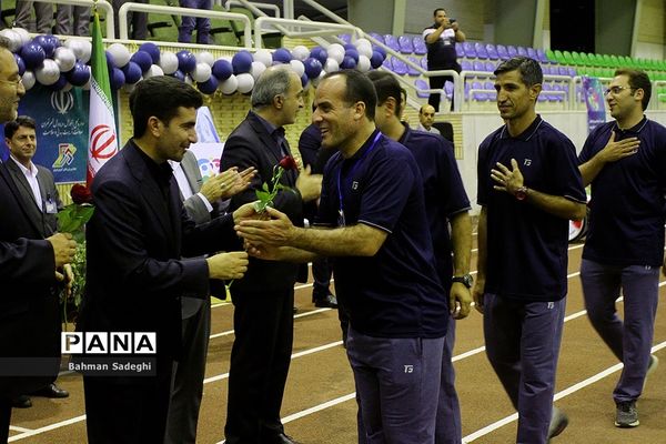 افتتاحیه  اولین جشنواره فرهنگی ورزشی دانش‌آموزان ابتدایی سراسر کشور در بخش پدر و پسر