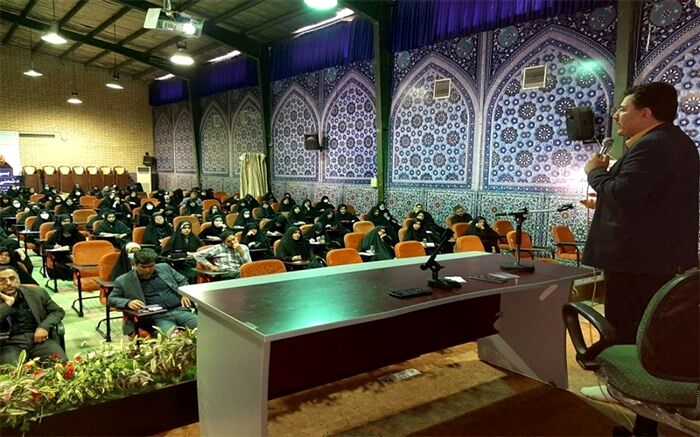 برگزاری همایش دختران آفتاب در اردوگاه ولایت قم