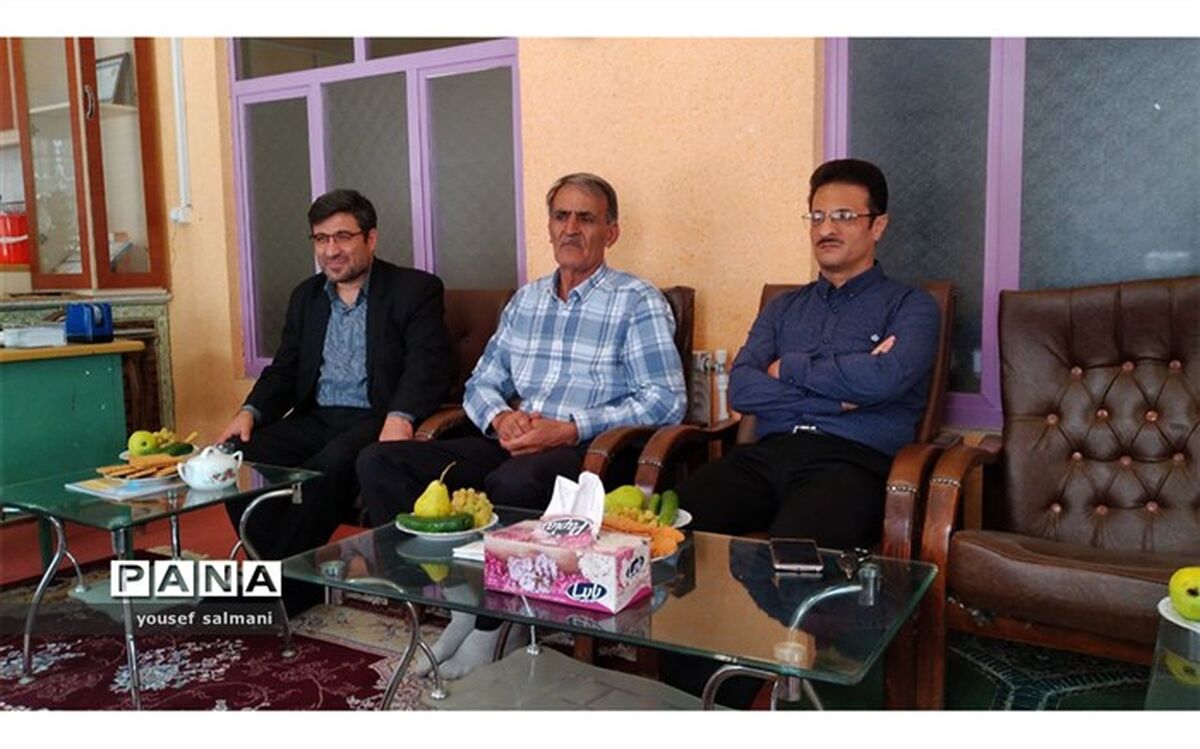 هیچ دانش‌آموز مستعد اهری نباید دغدغه تحصیل داشته باشد