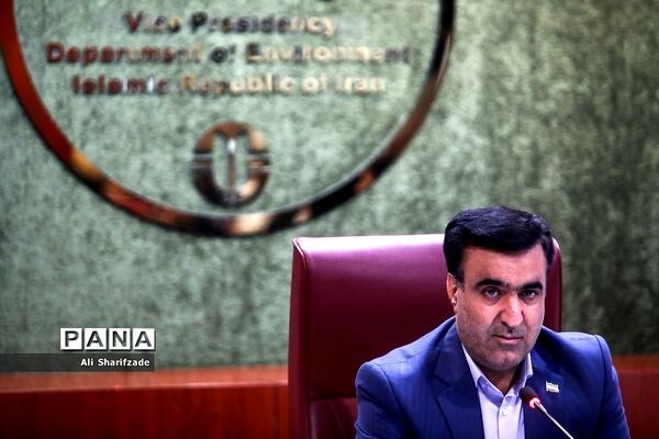 نشست خبری رئیس سازمان حفاظت محیط زیست