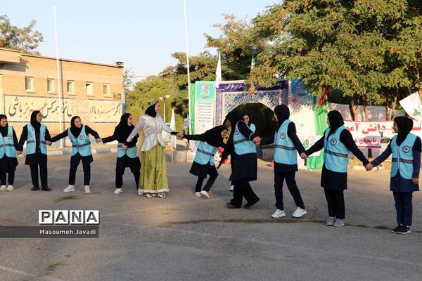 بازی‌های بومی محلی و اردویی اعضای دختر اردوی قطب 5 آذربایجان غربی